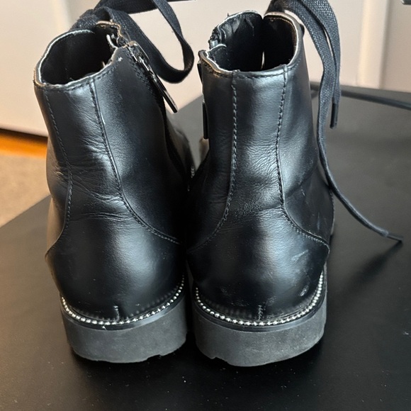 Blondo Weatherproof lace up moto boots size 7 - Picture 4 of 9